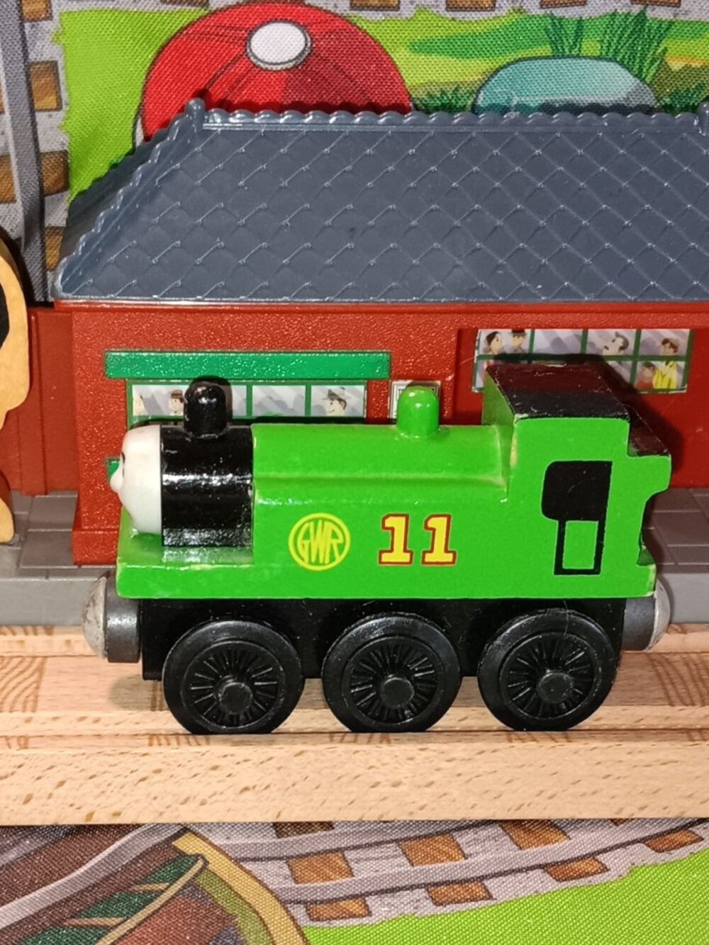 Thomas Wooden Railway Train Track Engine Oliver TWR #11